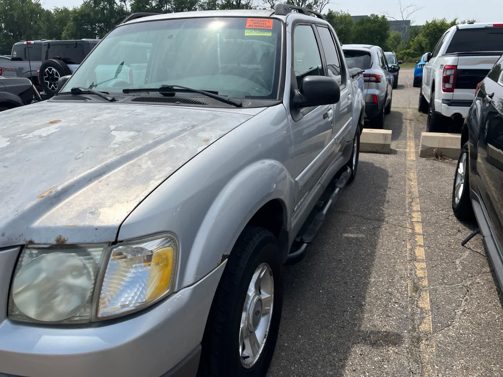 Used 2001 Ford Explorer Sport Trac 4x4 image 6