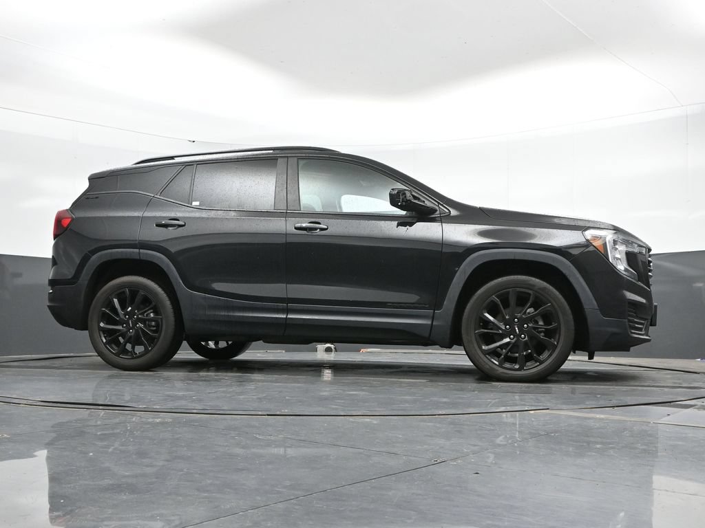 Used 2023 GMC Terrain SLE w/ Driver Convenience Package AWD/4WD image 42