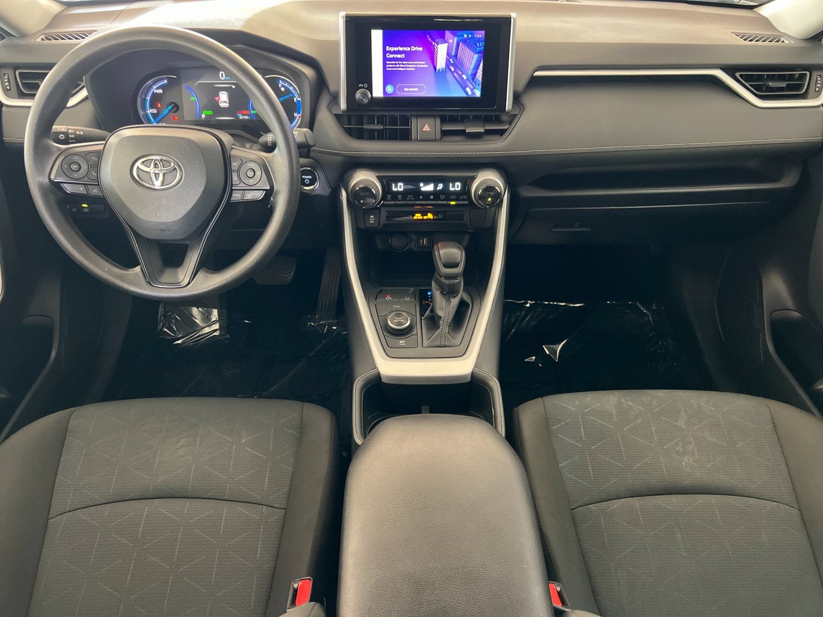 Used 2025 Toyota RAV4 XLE AWD/4WD image 12