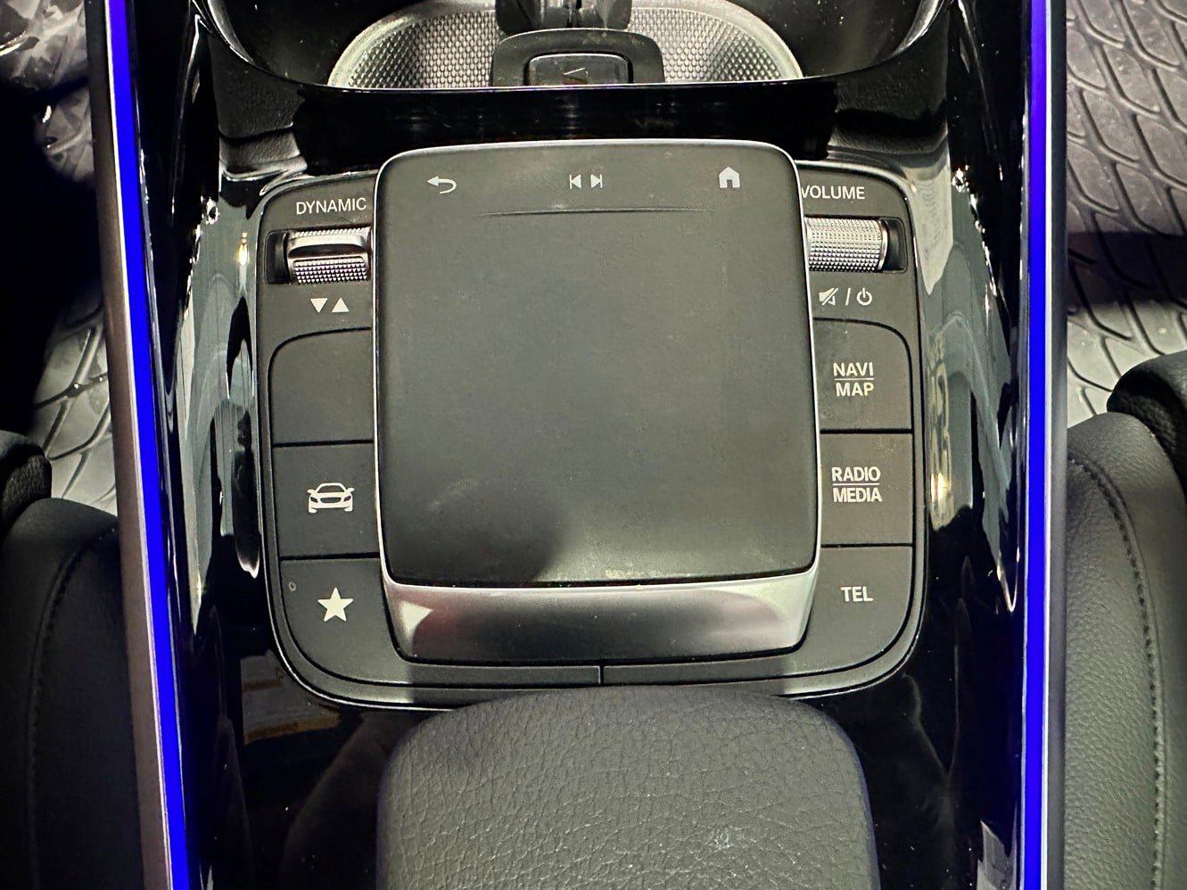 Certified 2023 Mercedes-Benz GLB 250 4MATIC image 27