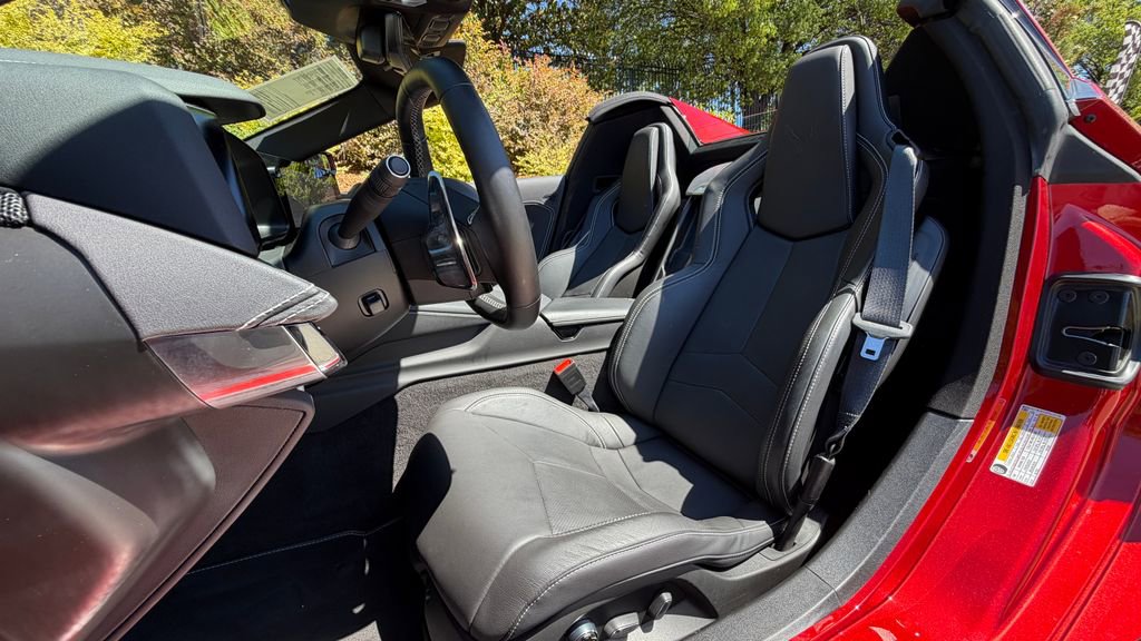 Used 2023 Chevrolet Corvette Stingray Preferred Conv RWD image 14