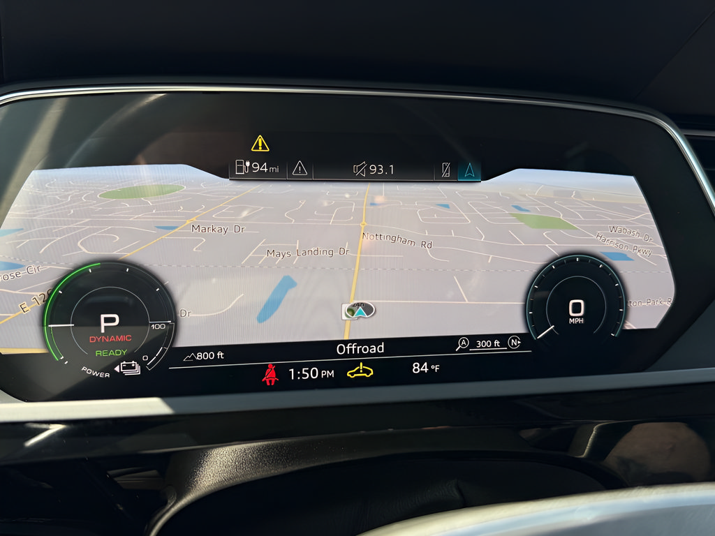 Used 2019 Audi e-tron Prestige w/ Prestige Package AWD/4WD image 43