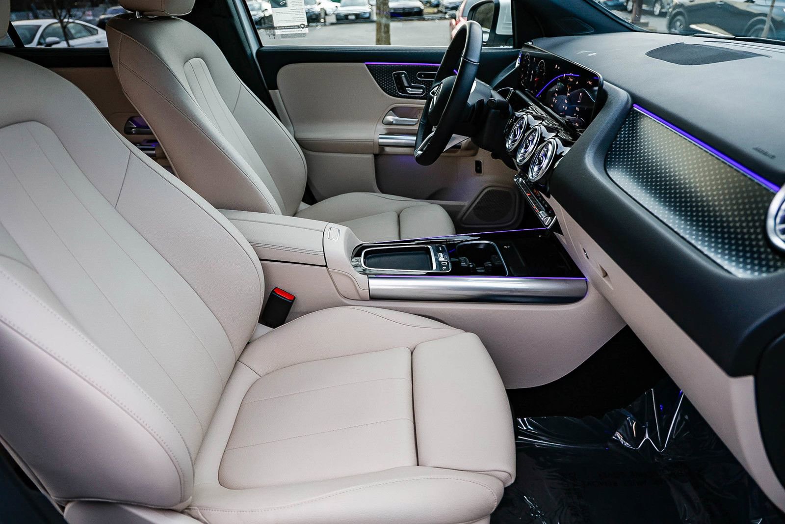 Certified 2025 Mercedes-Benz GLA 250 4MATIC image 16