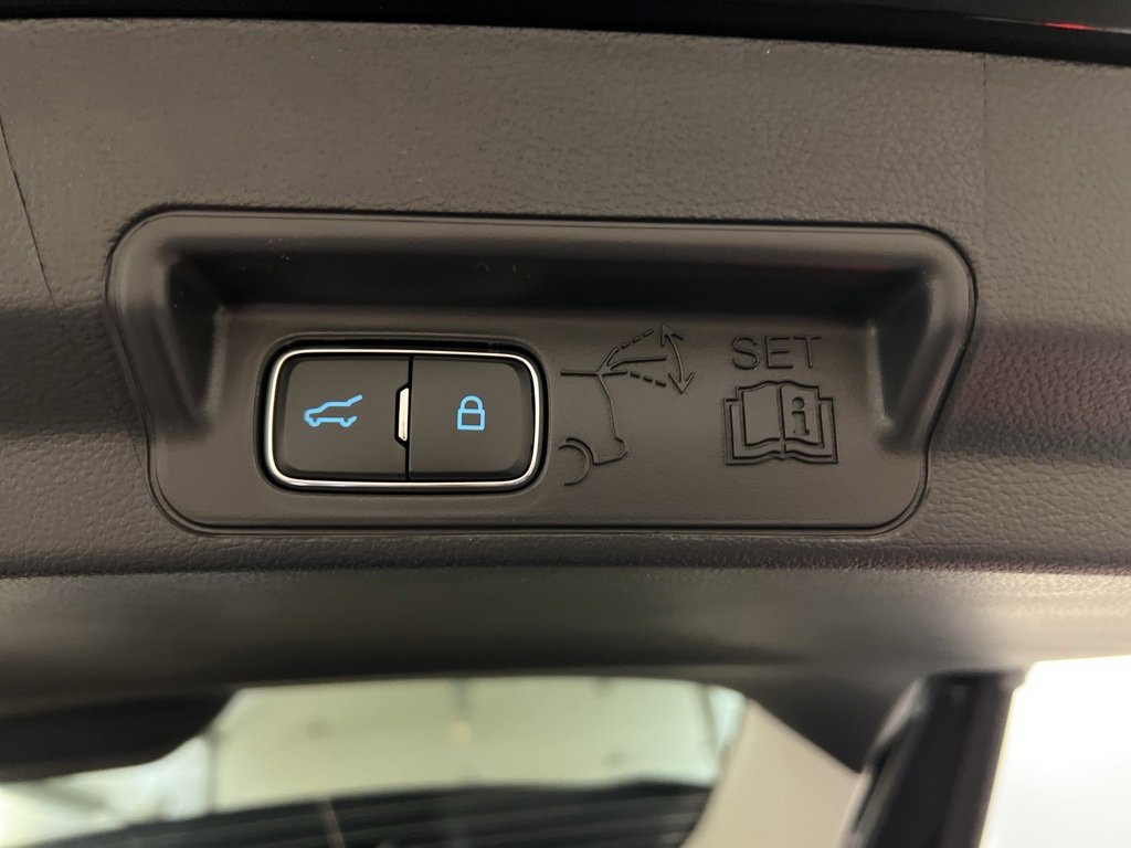 New 2026 Ford Explorer Active w/ Active Comfort Package image 36