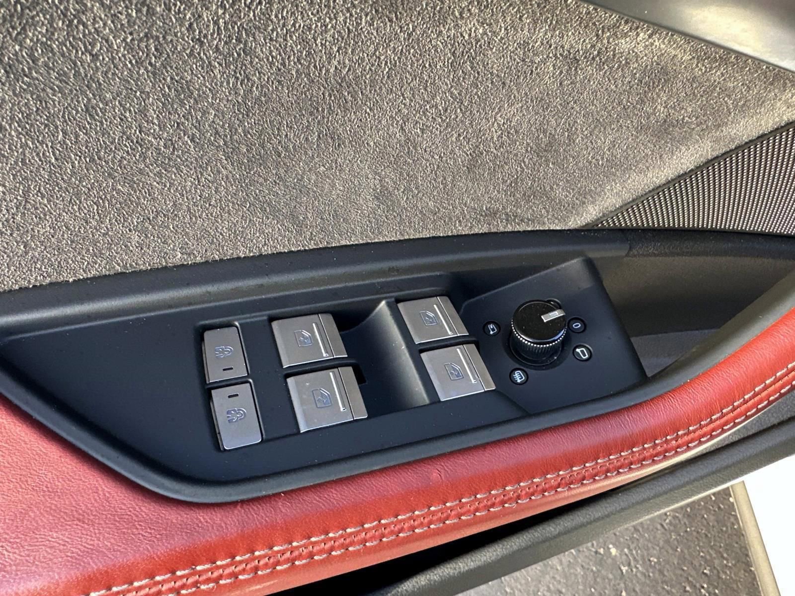 Used 2023 Audi e-tron S Premium Plus w/ Black Optic Package image 13