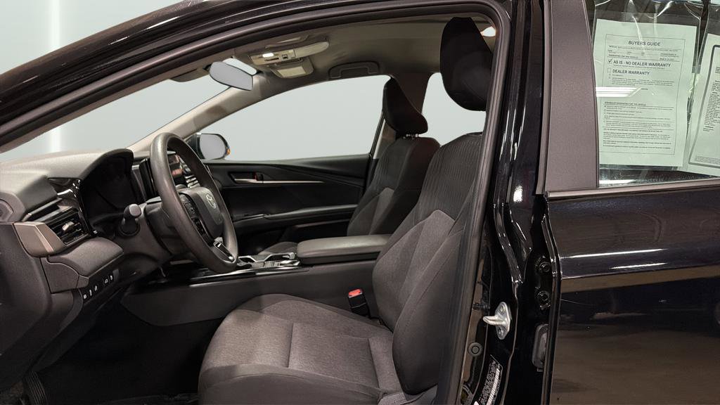 Used 2025 Toyota Camry LE FWD image 23