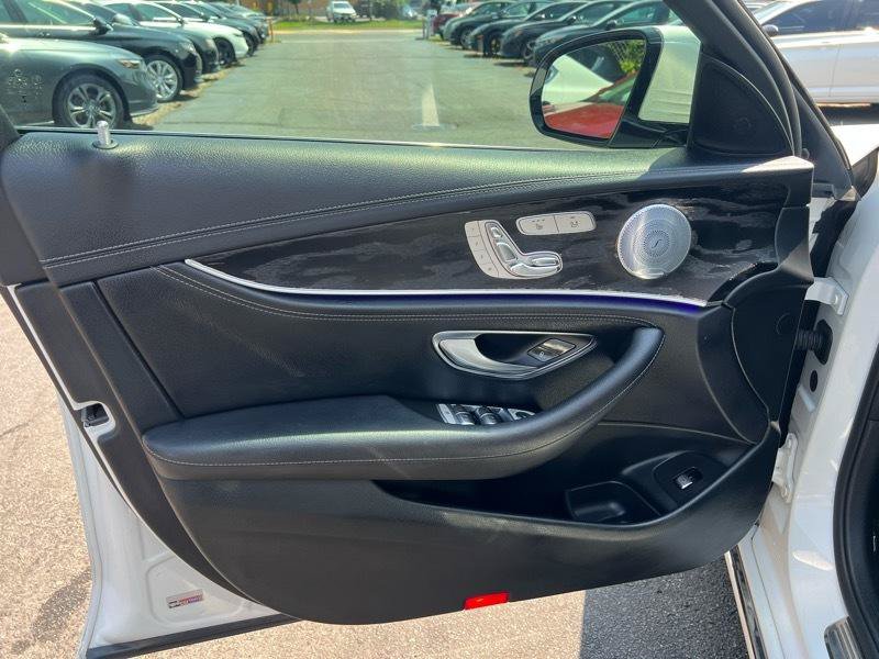 Used 2018 Mercedes-Benz E 300 4MATIC w/ Premium 2 Package (Q02) image 25