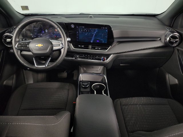 Used 2026 Chevrolet Equinox LT AWD/4WD image 25