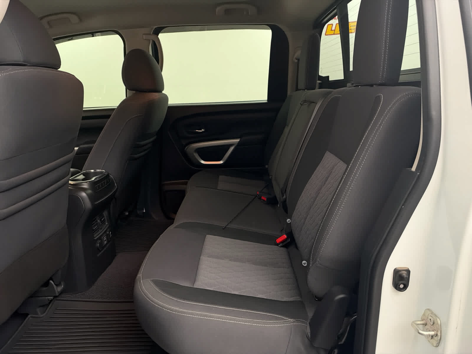Used 2021 Nissan Titan SV w/ SV Convenience Package AWD/4WD image 16