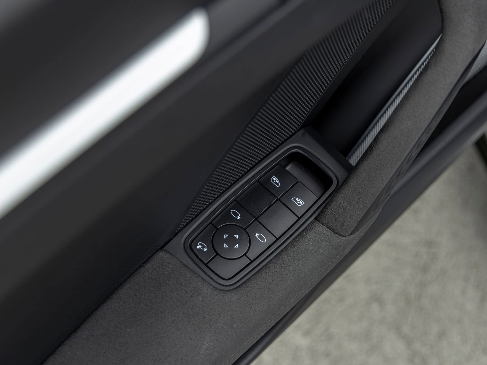 Certified 2022 Porsche 911 Targa 4 GTS AWD/4WD image 24