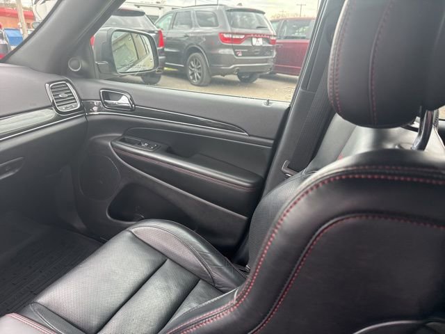 Used 2019 Jeep Grand Cherokee Trailhawk w/ Trailhawk Luxury Group AWD/4WD image 18