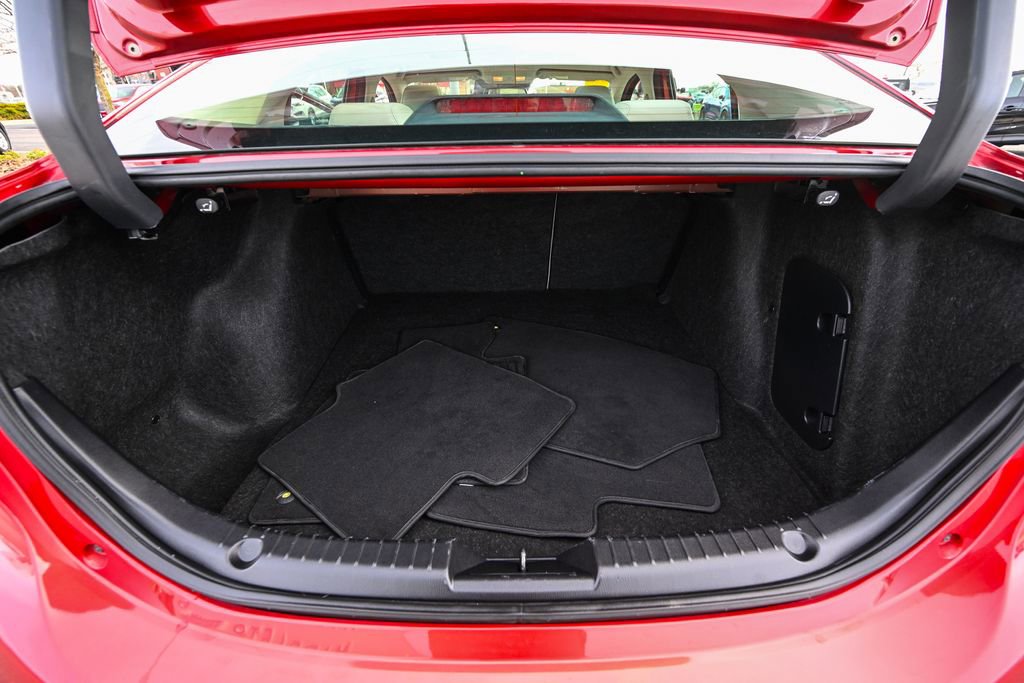 Used 2018 MAZDA MAZDA3 Grand Touring w/ Premium Equipment Package image 15