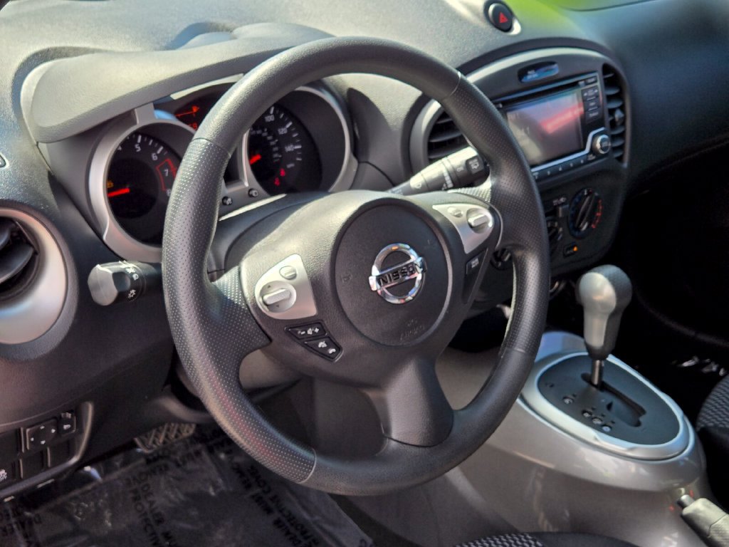 Used 2016 Nissan Juke S FWD image 28