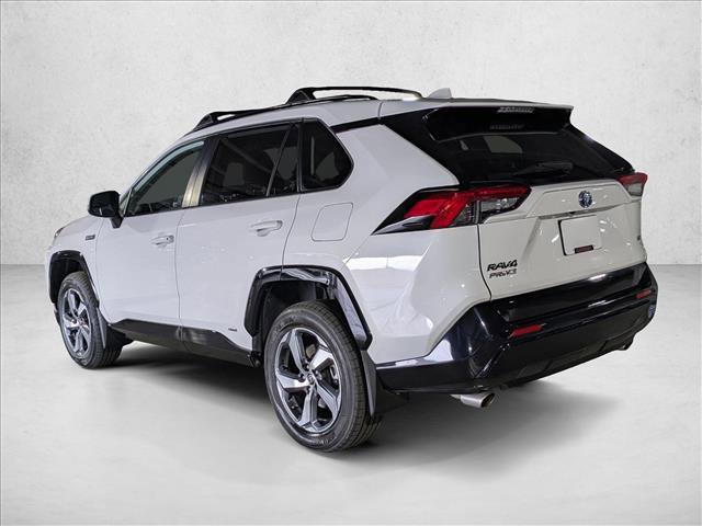 Used 2021 Toyota RAV4 SE w/ Weather & Moonroof Package AWD/4WD image 8