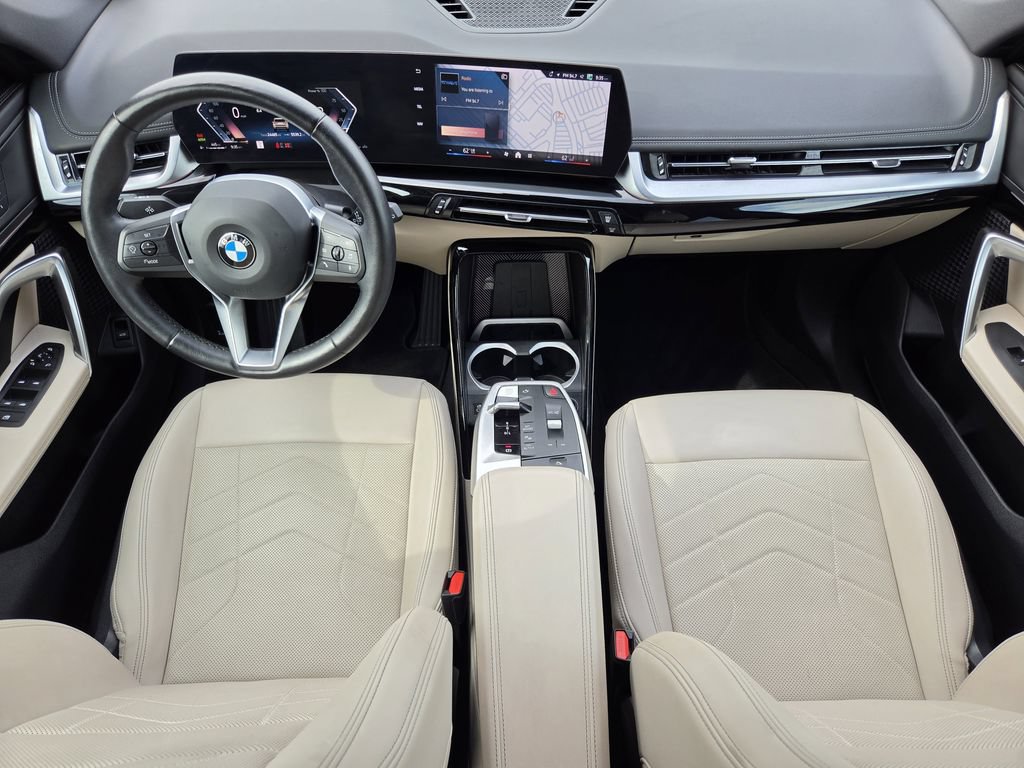 Used 2025 BMW X1 xDrive28i AWD/4WD image 12