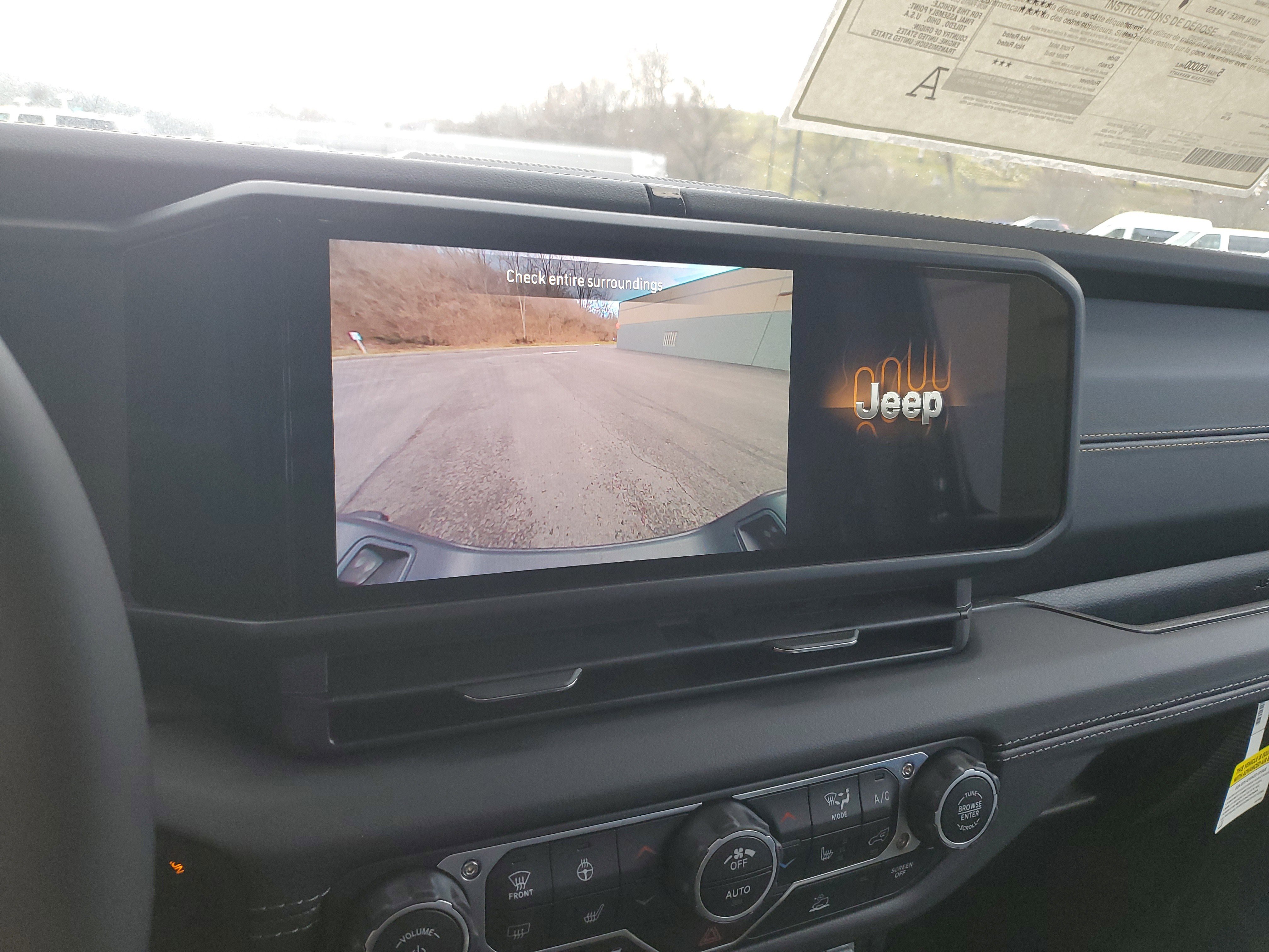 New 2025 Jeep Gladiator High Tide image 17