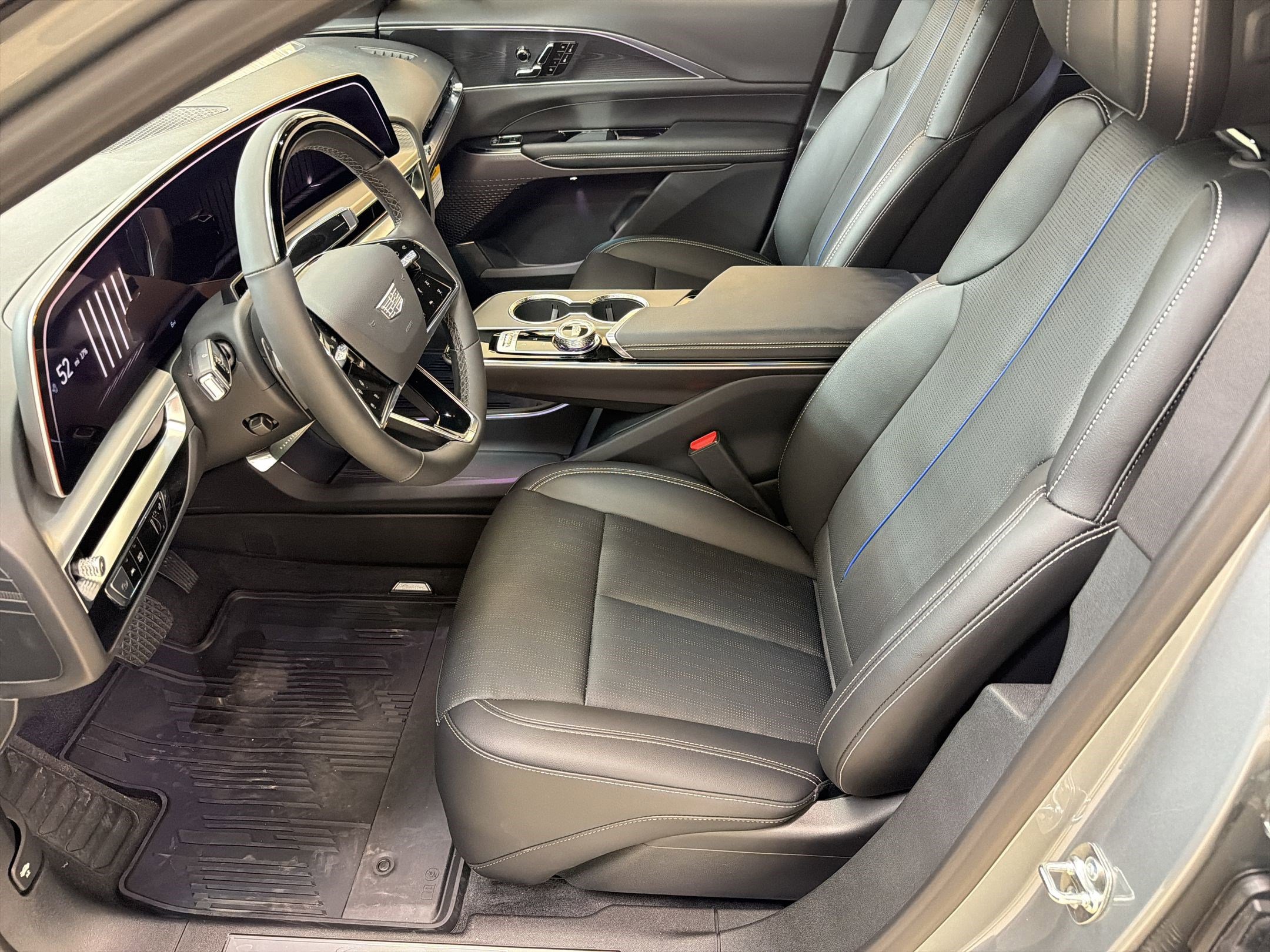 New 2026 Cadillac Lyriq Sport AWD/4WD image 5