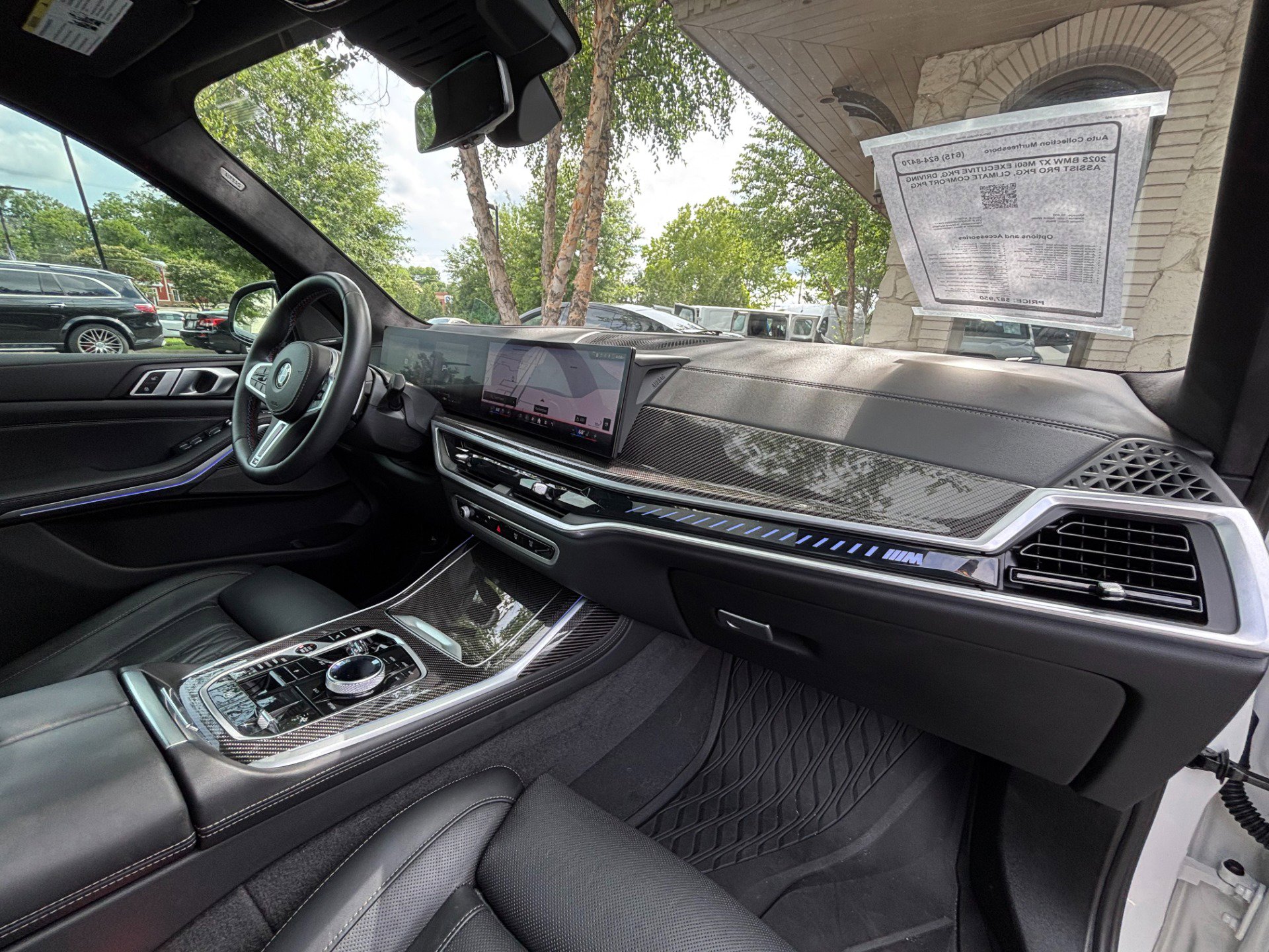 Used 2025 BMW X7 M60i AWD/4WD image 25