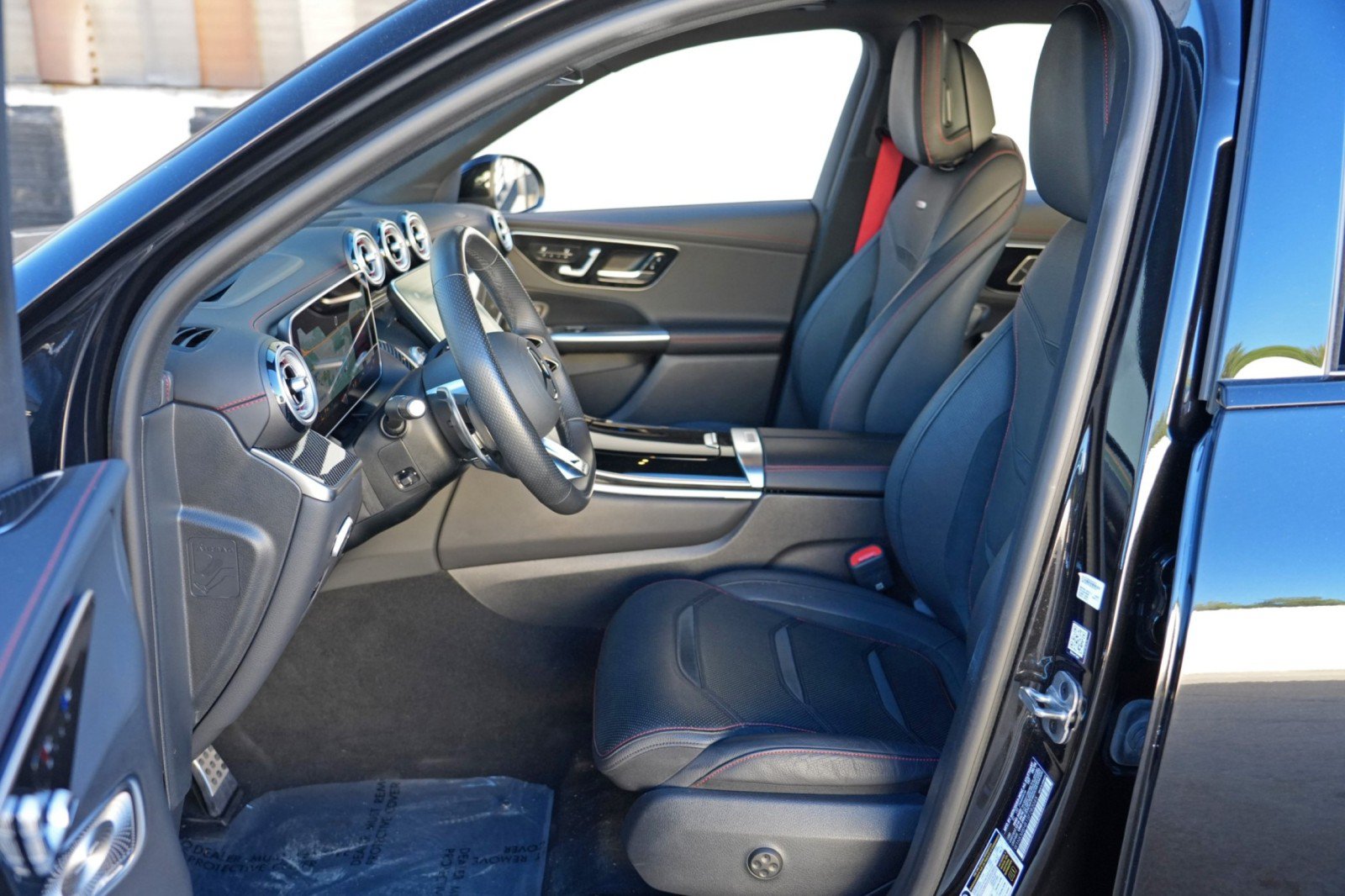 Used 2025 Mercedes-Benz GLC 43 AMG 4MATIC w/ AMG Night Package image 17