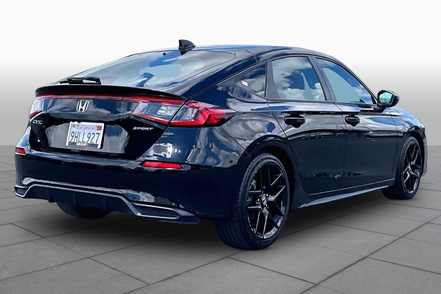 Used 2023 Honda Civic Sport image 12