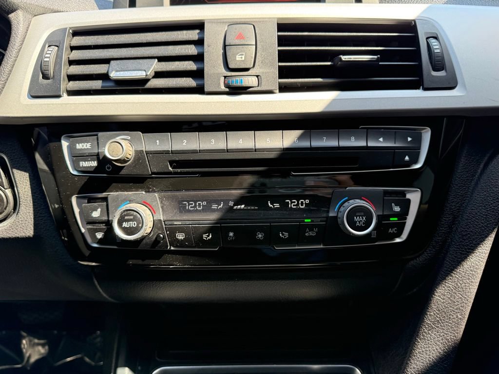 Used 2016 BMW 320i Sedan RWD image 20