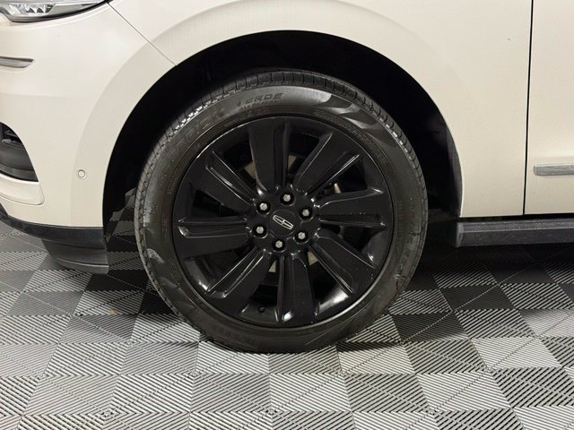 Used 2023 Lincoln Navigator L Reserve AWD/4WD image 11