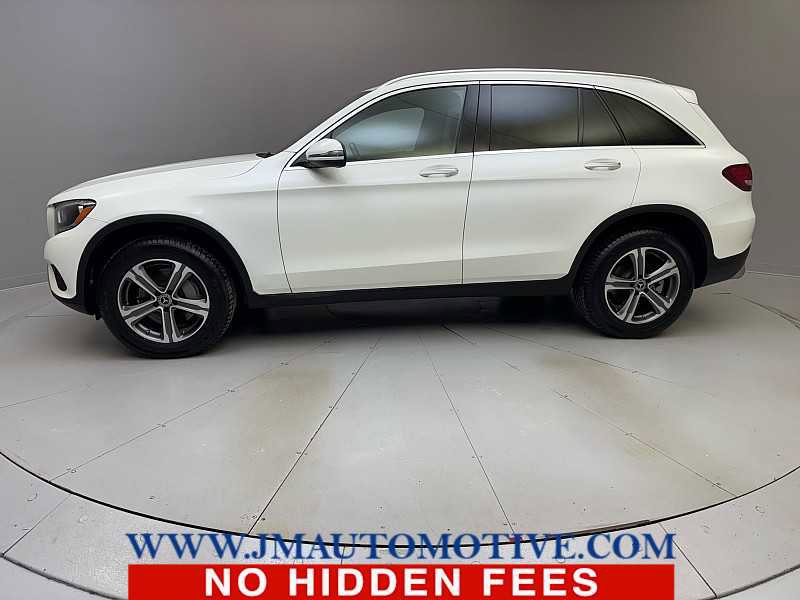 Used 2019 Mercedes-Benz GLC 300 4MATIC image 2