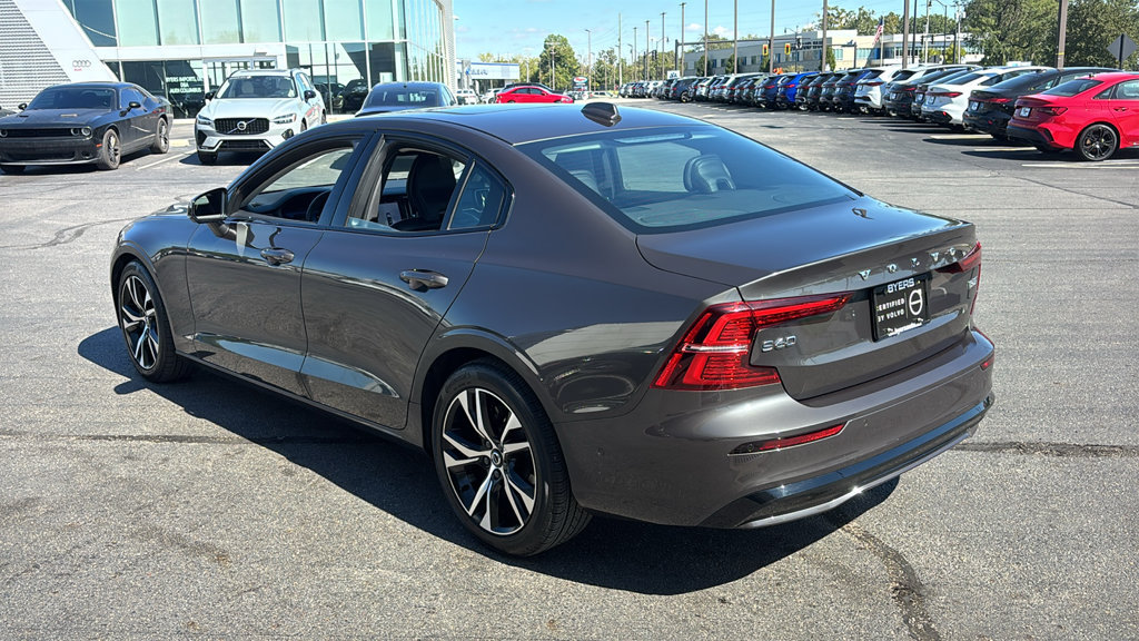 Certified 2024 Volvo S60 B5 Plus AWD/4WD image 4