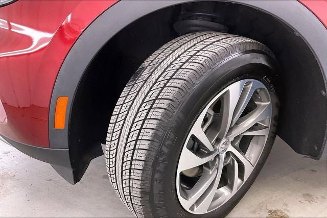Used 2022 Buick Envision Essence w/ Safety Package image 34