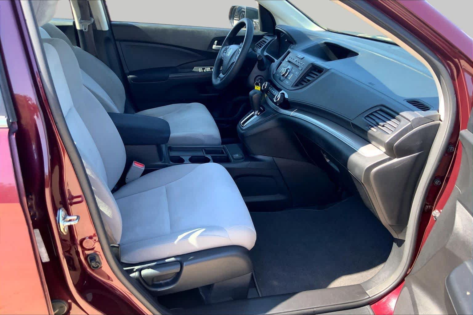 Used 2015 Honda CR-V LX image 9