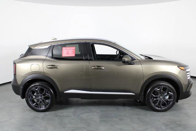 Certified 2025 Nissan Kicks SR image 15