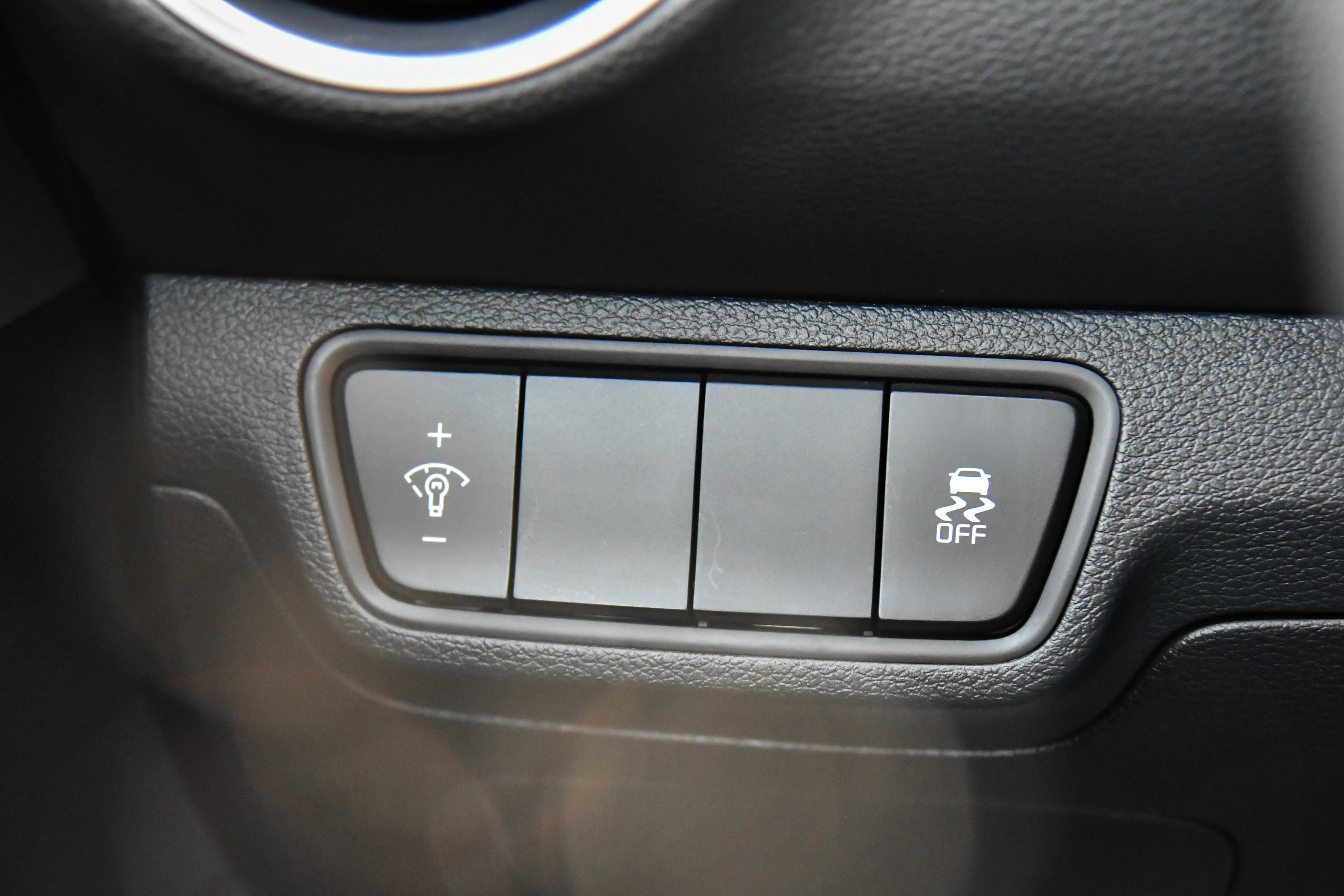 Used 2024 Kia Forte LXS image 26