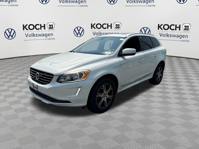 Used 2015 Volvo XC60 T6 w/ Proximity Package AWD/4WD image 3