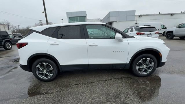 Used 2023 Chevrolet Blazer LT w/ Driver Confidence Package AWD/4WD image 9