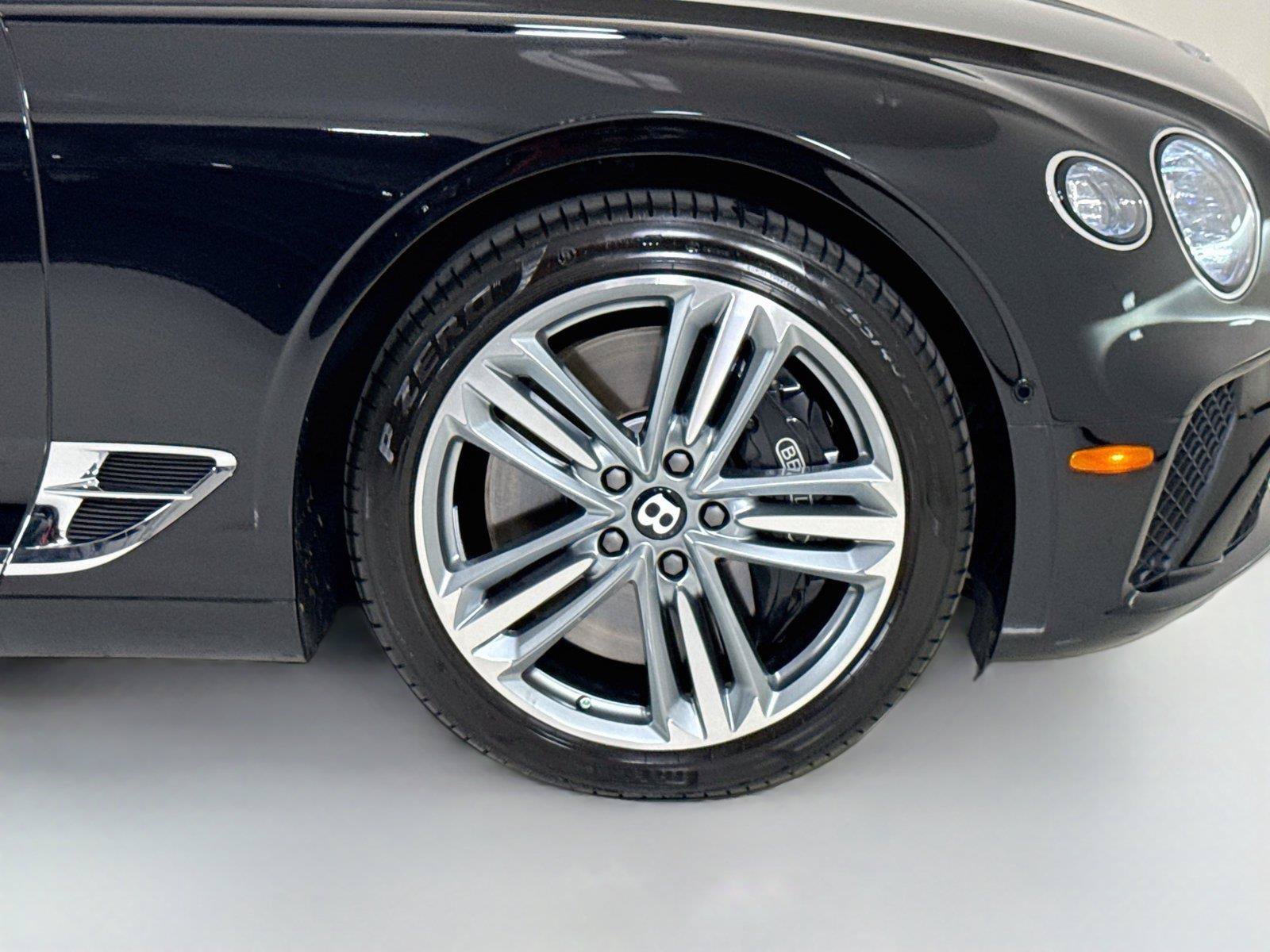 Used 2023 Bentley Continental GT V8 AWD/4WD image 36