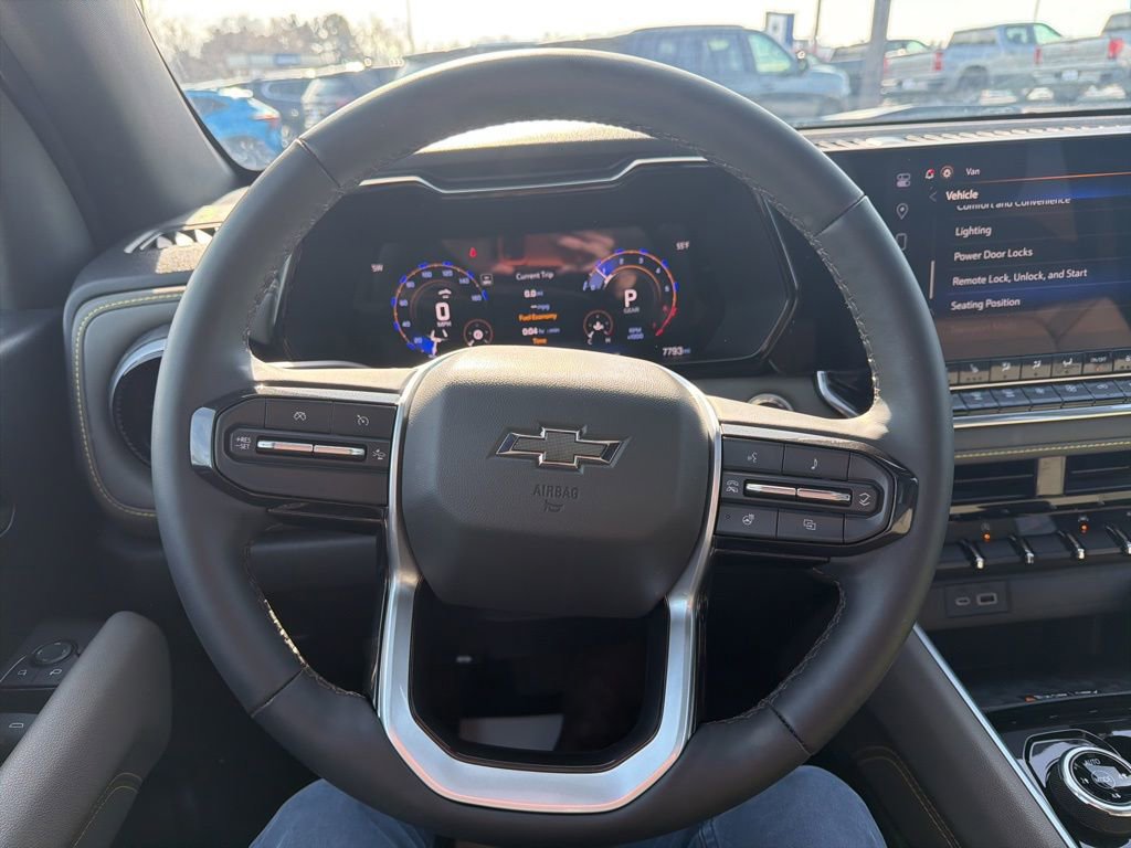 Used 2024 Chevrolet Colorado ZR2 w/ LPO, Flex Utility Package image 11