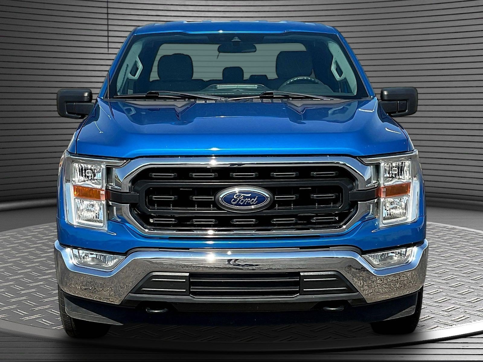 Used 2021 Ford F150 XLT AWD/4WD image 2