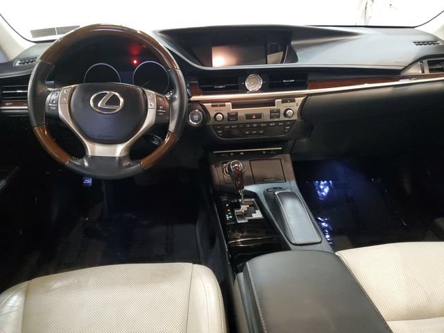 Used 2013 Lexus ES 350 w/ Luxury Pkg FWD image 14