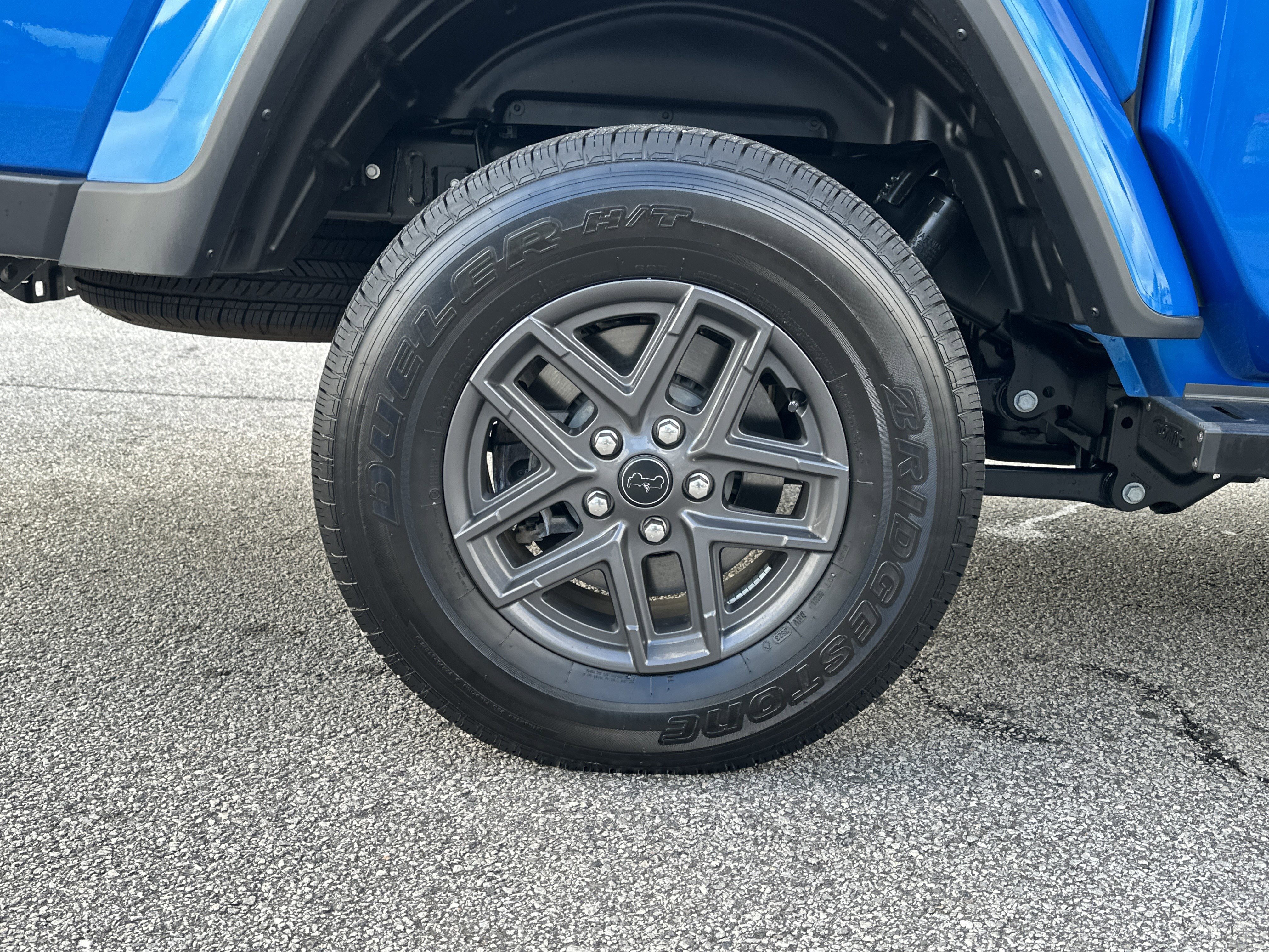 Used 2024 Jeep Gladiator Sport image 17