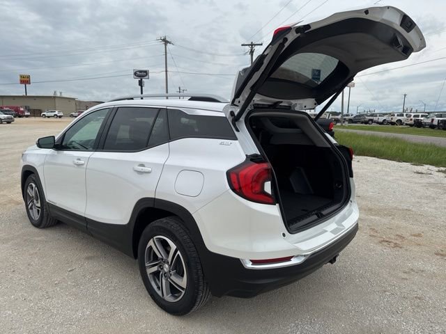 Used 2021 GMC Terrain SLT w/ Infotainment Package II FWD image 4