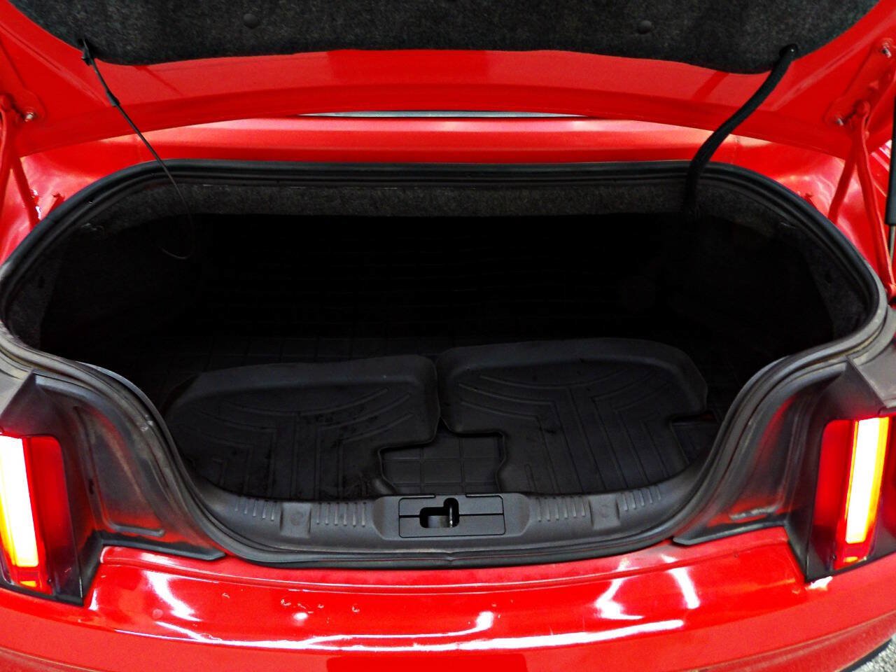 Used 2015 Ford Mustang Premium RWD image 11