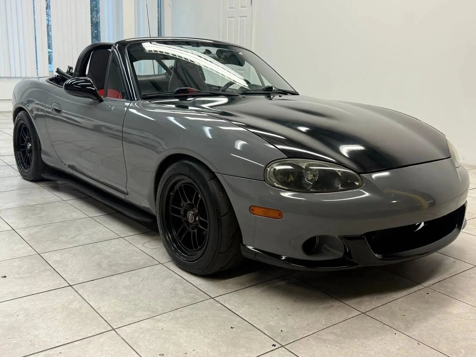 Used 2004 MAZDA MX-5 Miata MAZDASPEED image 2