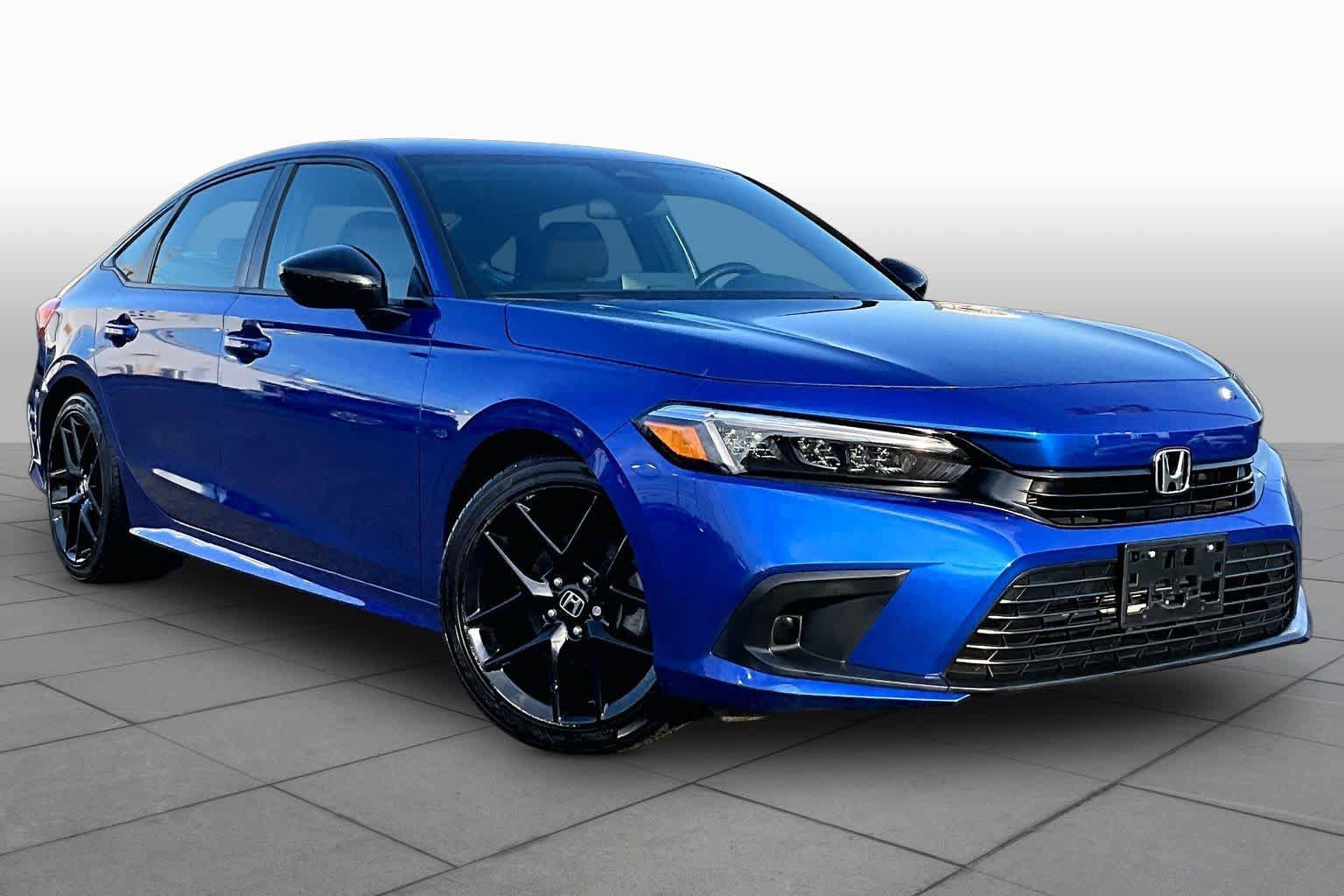 Used 2023 Honda Civic Sport image 3