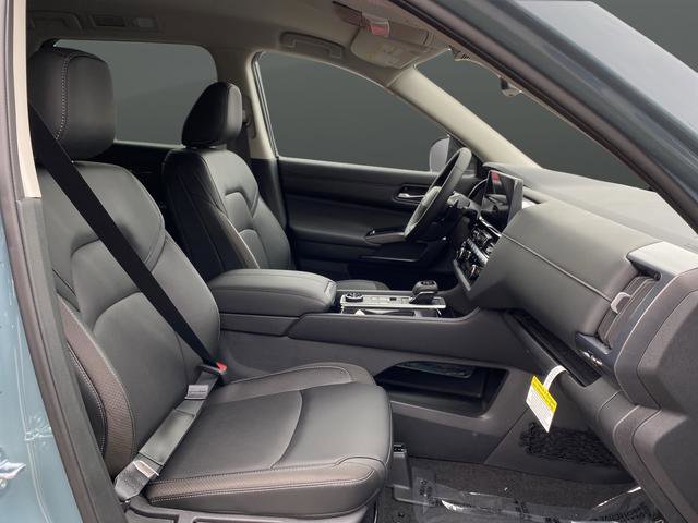 New 2026 Nissan Pathfinder SL AWD/4WD image 13