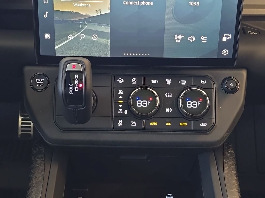 New 2026 Land Rover Defender 110 OCTA AWD/4WD image 20