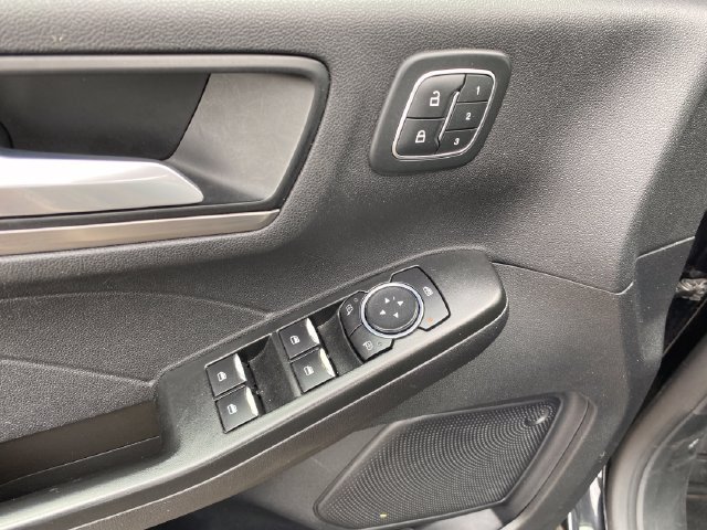 Used 2022 Ford Escape Titanium AWD/4WD image 18