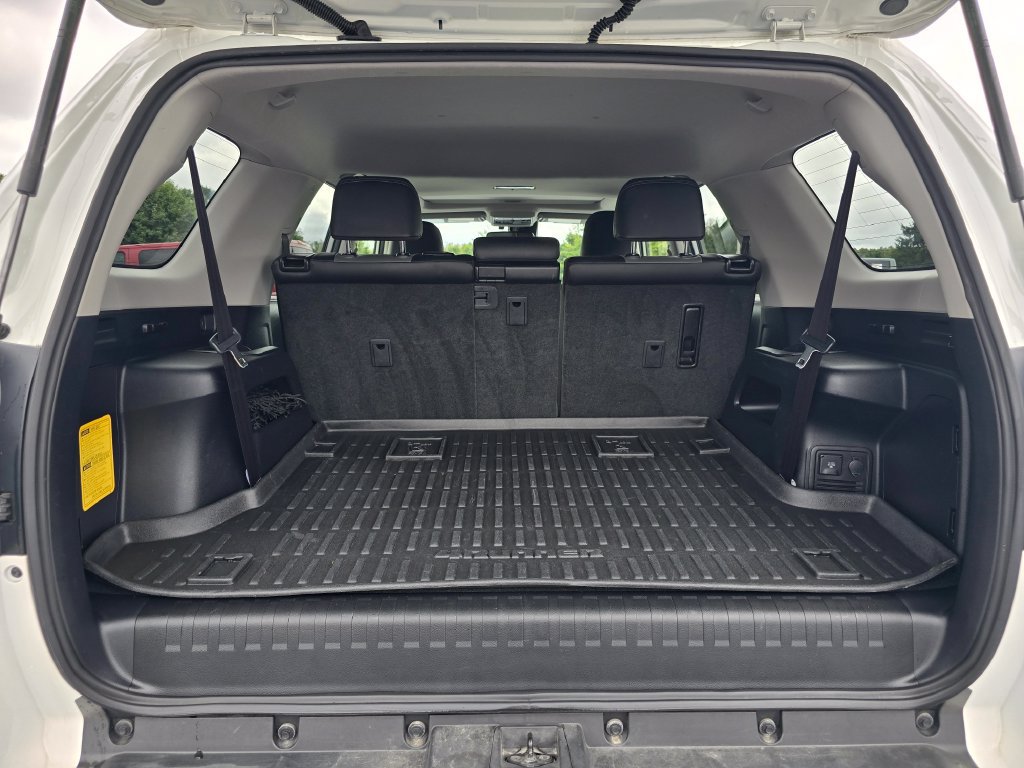 Used 2023 Toyota 4Runner SR5 Premium w/ Moonroof Package AWD/4WD image 13