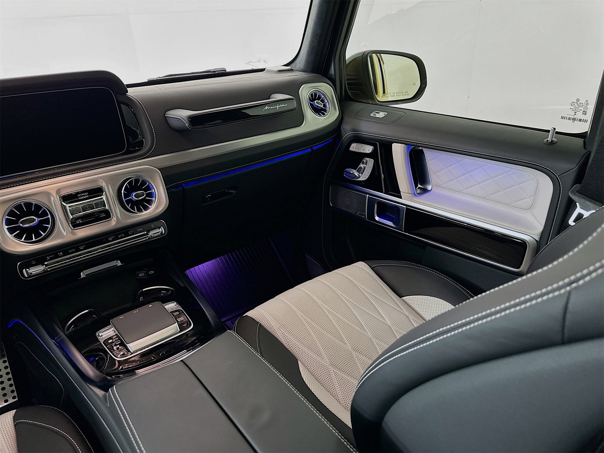 Used 2025 Mercedes-Benz G 550 G 550 image 26