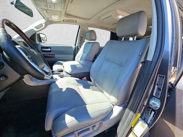 Used 2015 Toyota Sequoia Platinum image 15