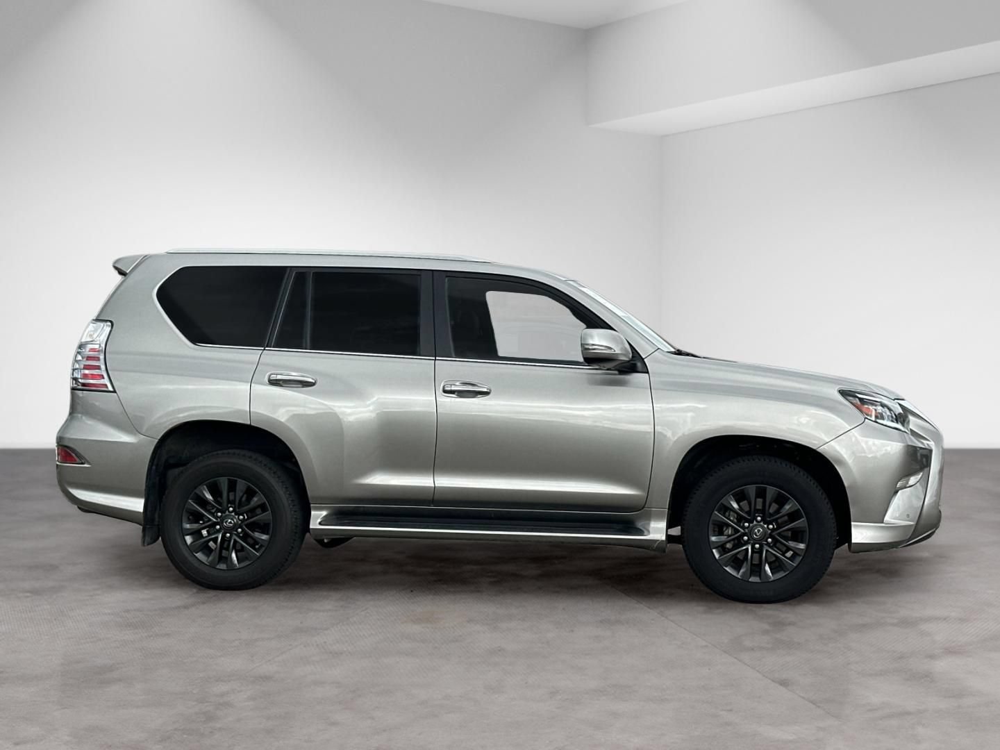 Used 2023 Lexus GX 460 Premium w/ Premium Package AWD/4WD image 7